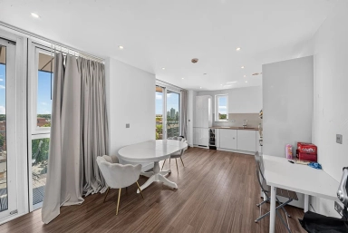 Hebden Place, Nine Elms - SW8 view 9