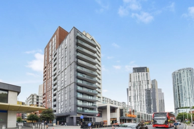 Hebden Place, Nine Elms - SW8 view 1