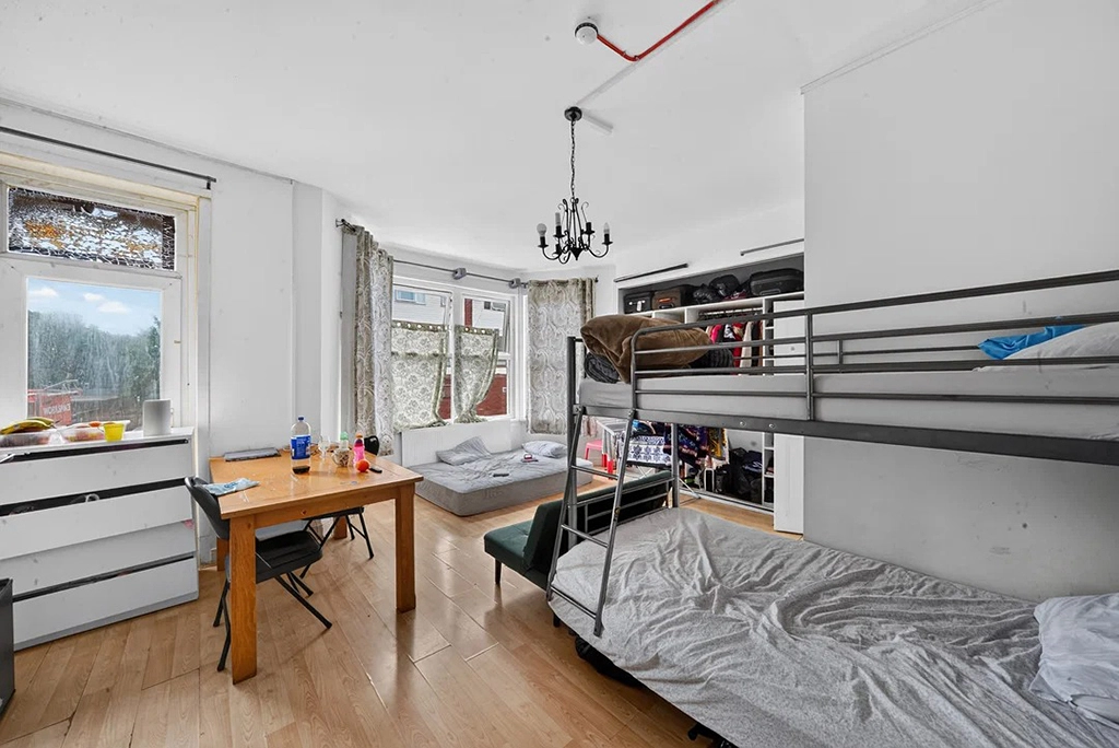11 bedrooms apartments/flats for sale in Stanthorpe Road, Streatham - SW16 view 6