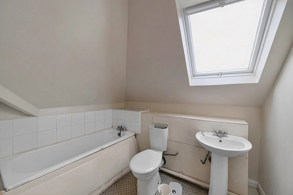 11 bedrooms apartments/flats for sale in Stanthorpe Road, Streatham - SW16 view 17