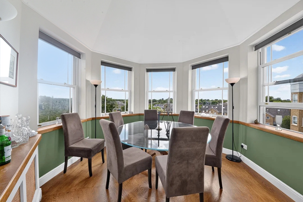 4 bedrooms apartments/flats for sale in Trinity Church Road, Barnes - SW13 view 11