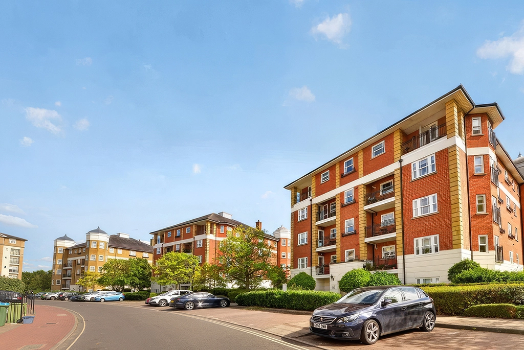 4 bedrooms apartments/flats for sale in Trinity Church Road, Barnes - SW13 view 8