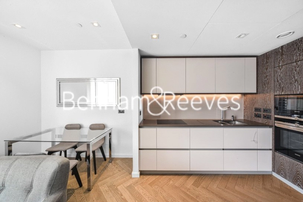 2 bedrooms apartments/flats for sale in Circus Road West, London - SW11 view 3