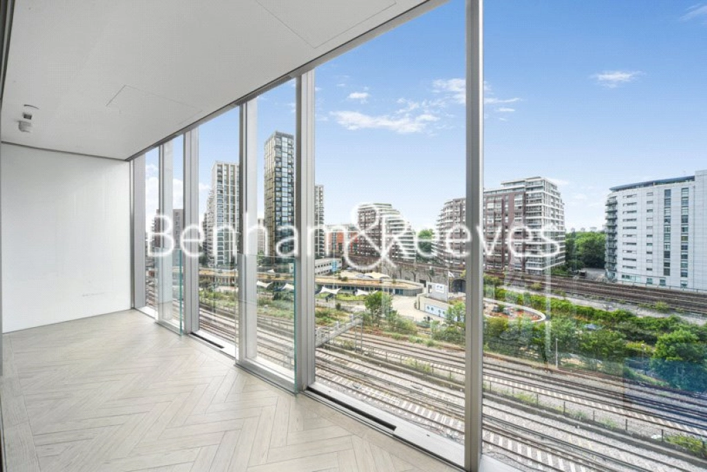 2 bedrooms apartments/flats for sale in Circus Road West, London - SW11 view 9