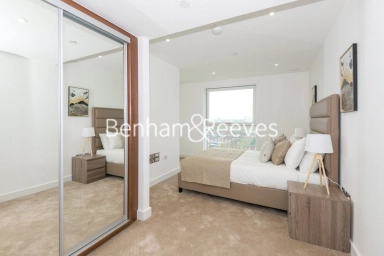 Wandsworth Road, London - SW8 view 6