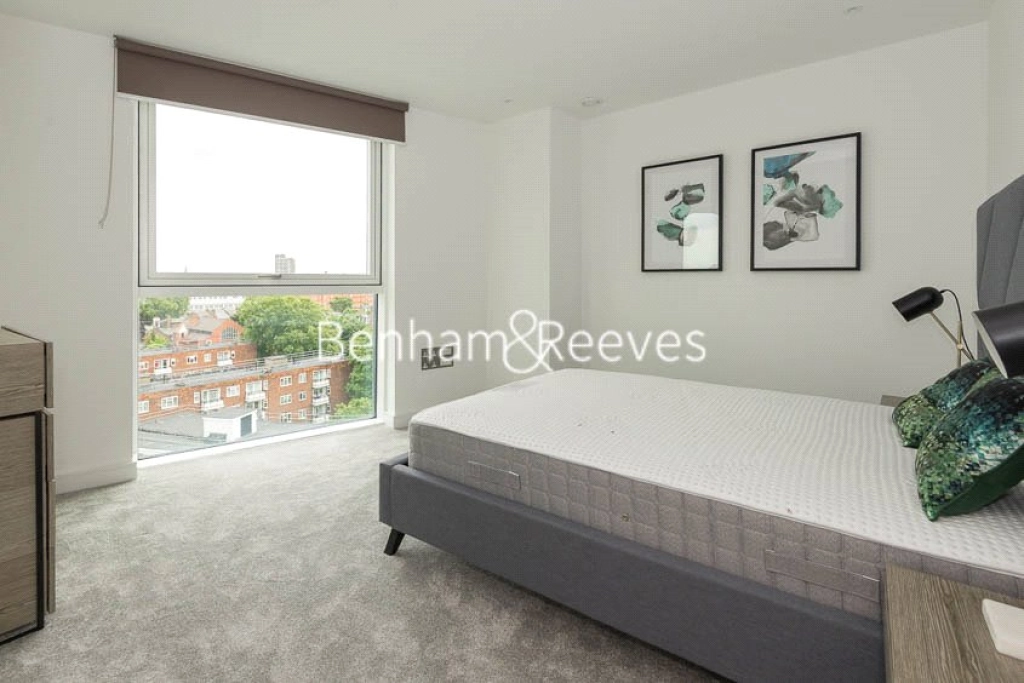2 bedrooms apartments/flats for sale in Wandsworth Road, London - SW8 view 8