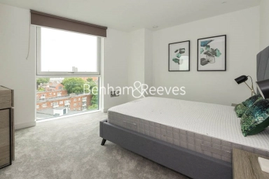 Wandsworth Road, London - SW8 view 8
