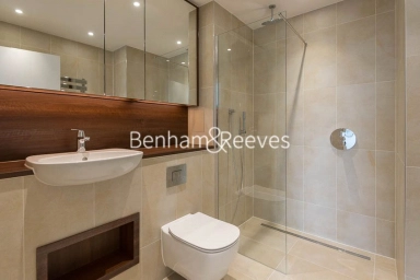 Wandsworth Road, London - SW8 view 6