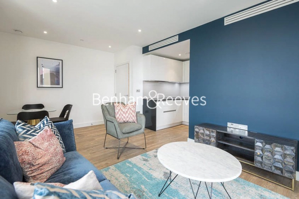 2 bedrooms apartments/flats for sale in Wandsworth Road, London - SW8 view 2
