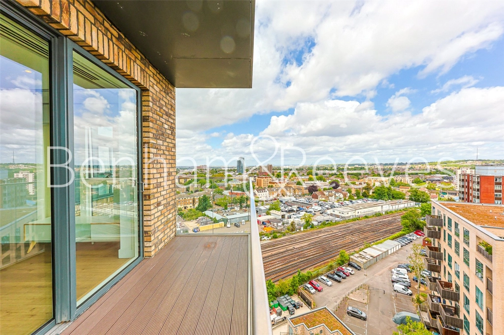 2 bedrooms apartments/flats for sale in Cherry Orchard Road, Croydon - CR0 view 9