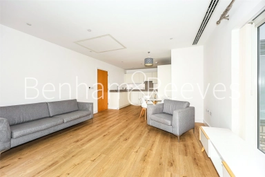 Cherry Orchard Road, Croydon - CR0 view 1