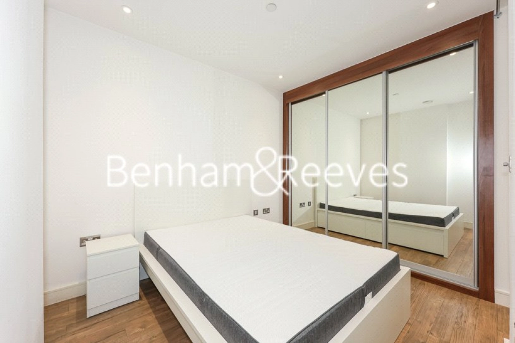 1 bedroom apartments/flats for sale in Wandsworth Road, London - SW8 view 5