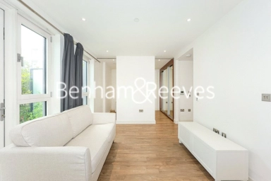 Wandsworth Road, London - SW8 view 2