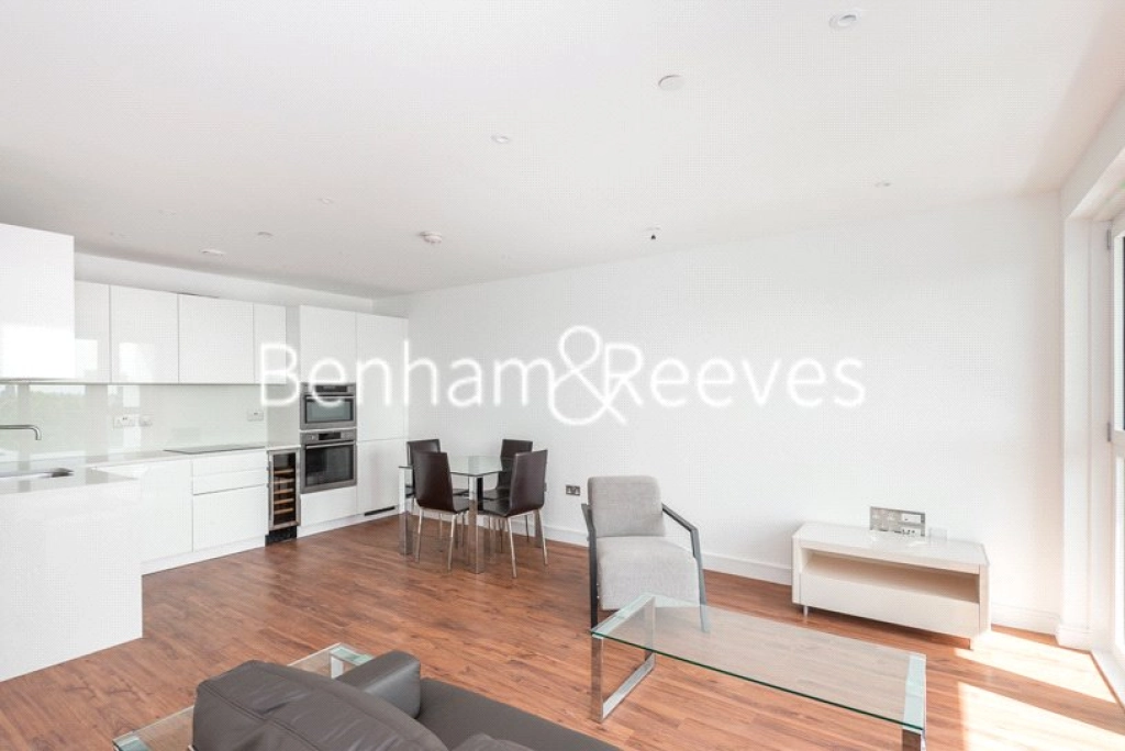 1 bedroom apartments/flats for sale in Wandsworth Road, London - SW8 view 2