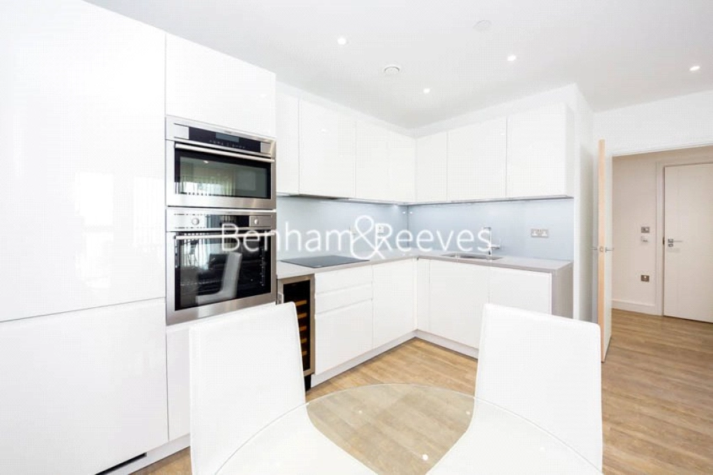 1 bedroom apartments/flats for sale in Wandsworth Road, London - SW8 view 2