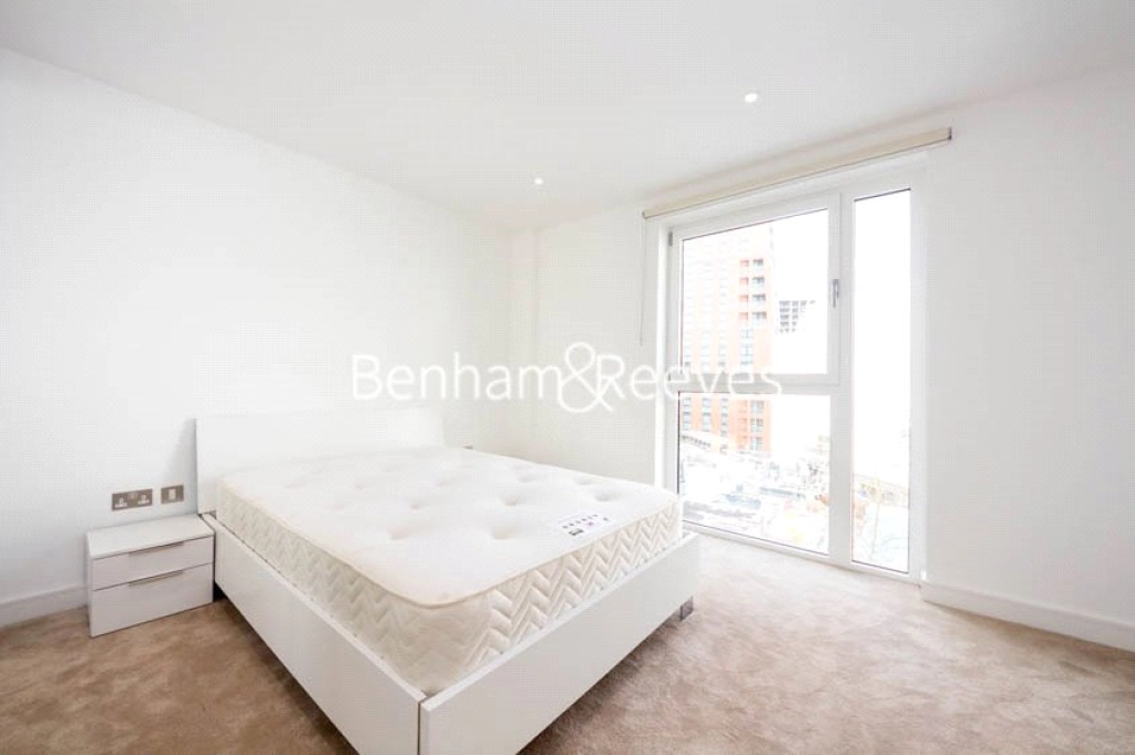 1 bedroom apartments/flats for sale in Wandsworth Road, London - SW8 view 3