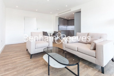 Wandsworth Road, London - SW8 view 1