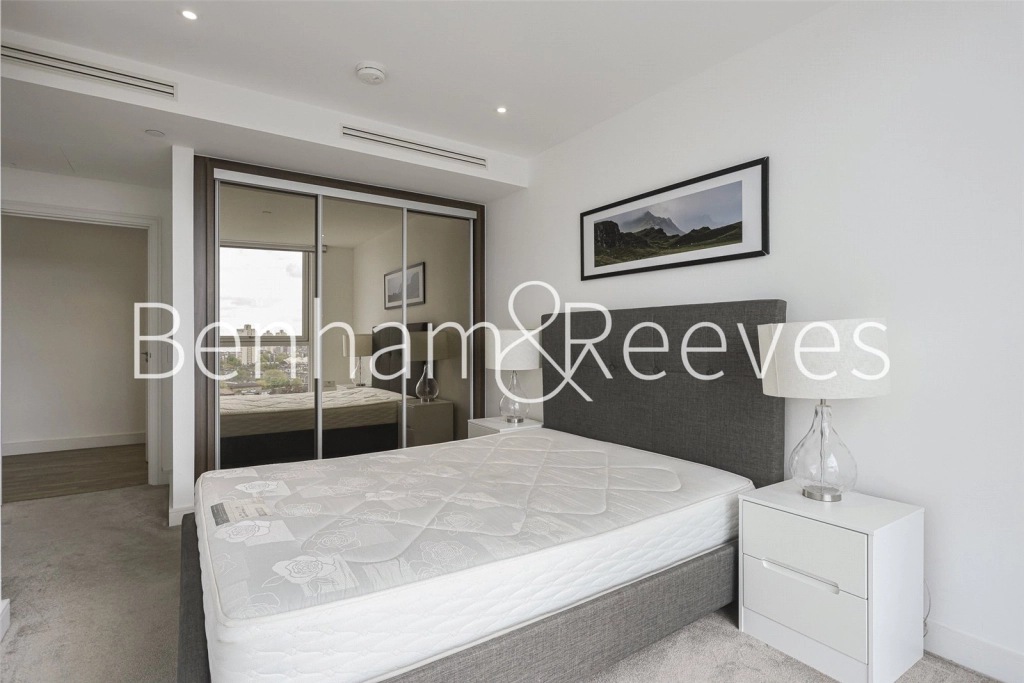1 bedroom apartments/flats for sale in Wandsworth Road, London - SW8 view 3