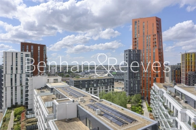 Wandsworth Road, London - SW8 view 7