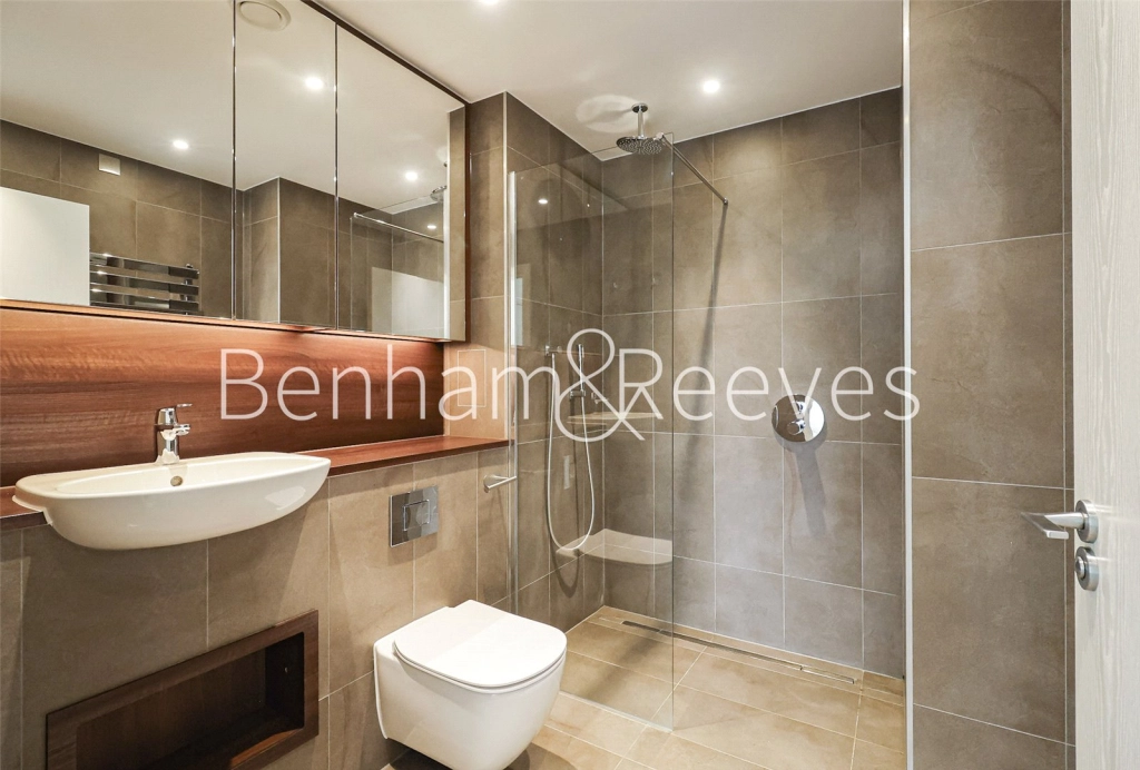 2 bedrooms apartments/flats for sale in Wandsworth Road, London - SW8 view 5