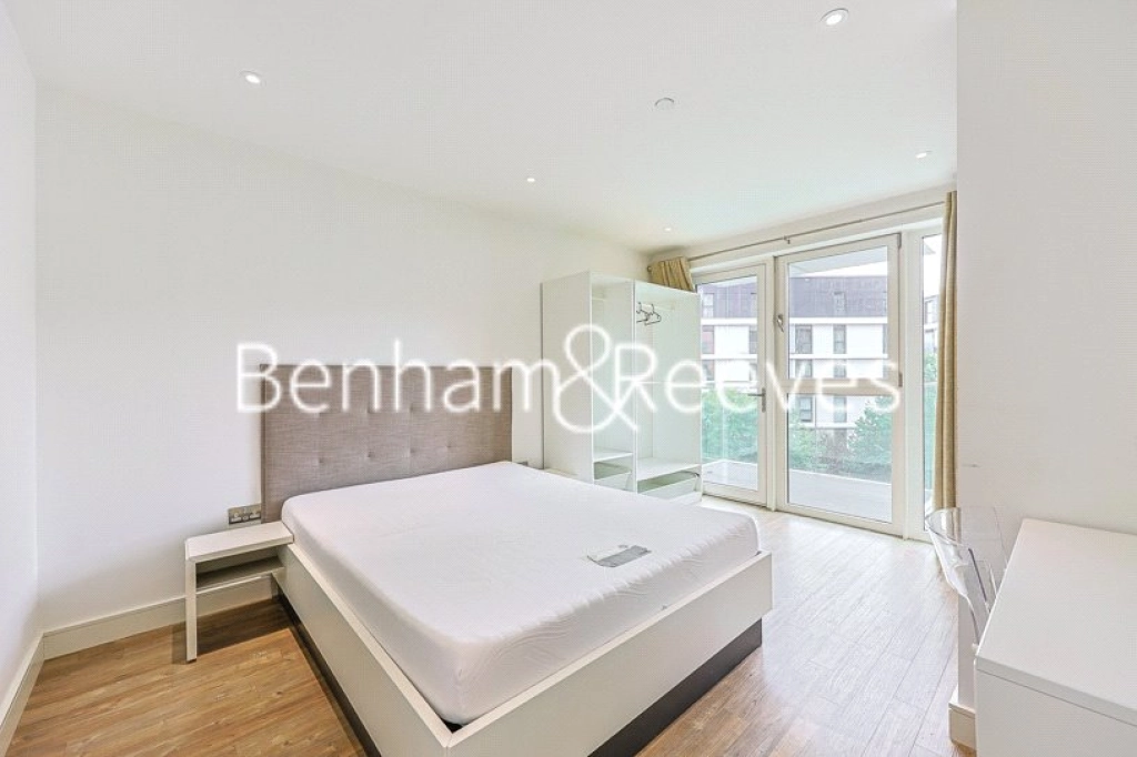 2 bedrooms apartments/flats for sale in Wandsworth Road, London - SW8 view 7