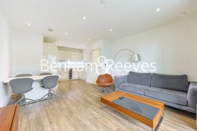 Wandsworth Road, London - SW8 view 2