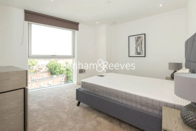 Wandsworth Road, London - SW8 view 8