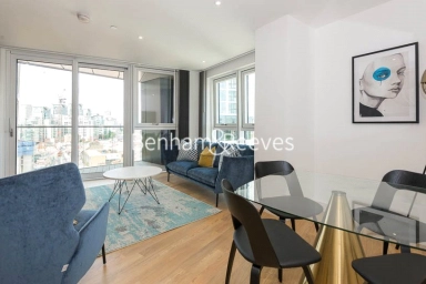 Wandsworth Road, London - SW8 view 3