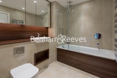 Wandsworth Road, London - SW8 view 9