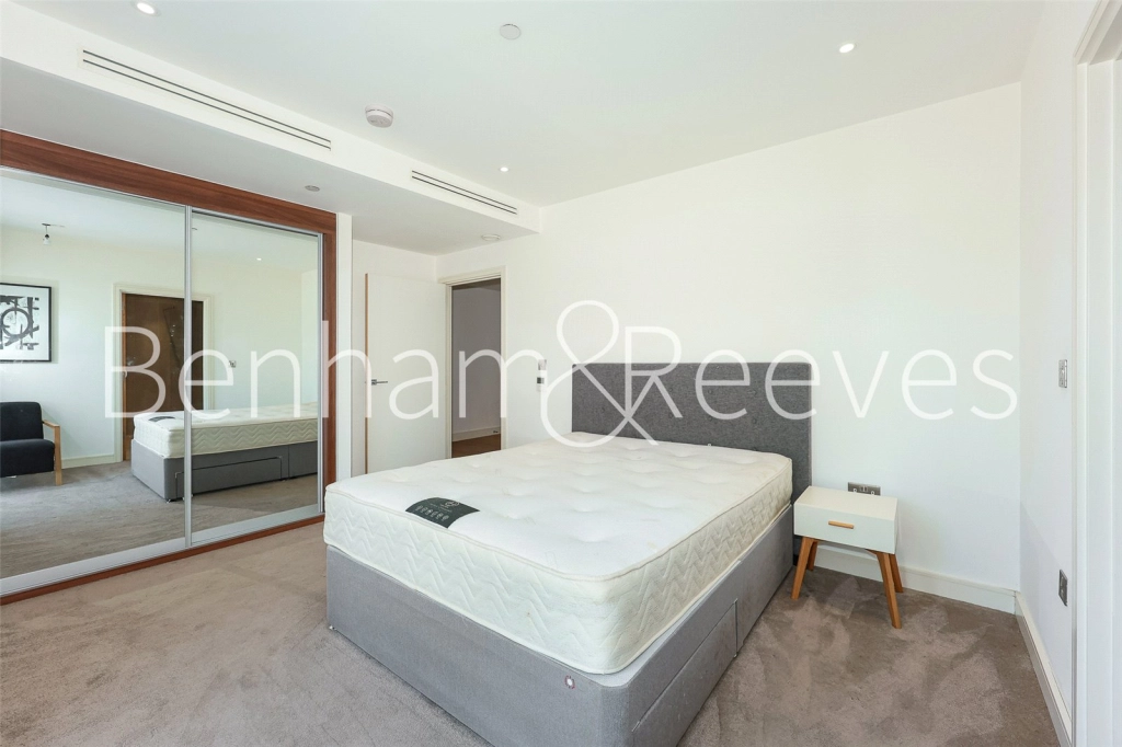 2 bedrooms apartments/flats for sale in Wandsworth Road, London - SW8 view 6