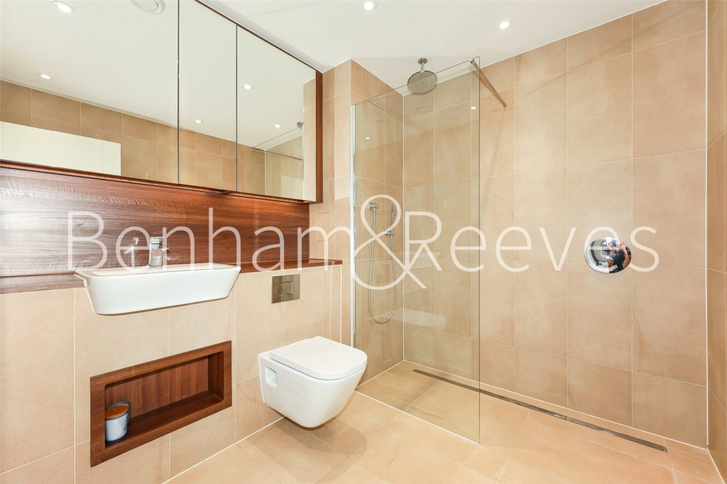2 bedrooms apartments/flats for sale in Wandsworth Road, London - SW8 view 8