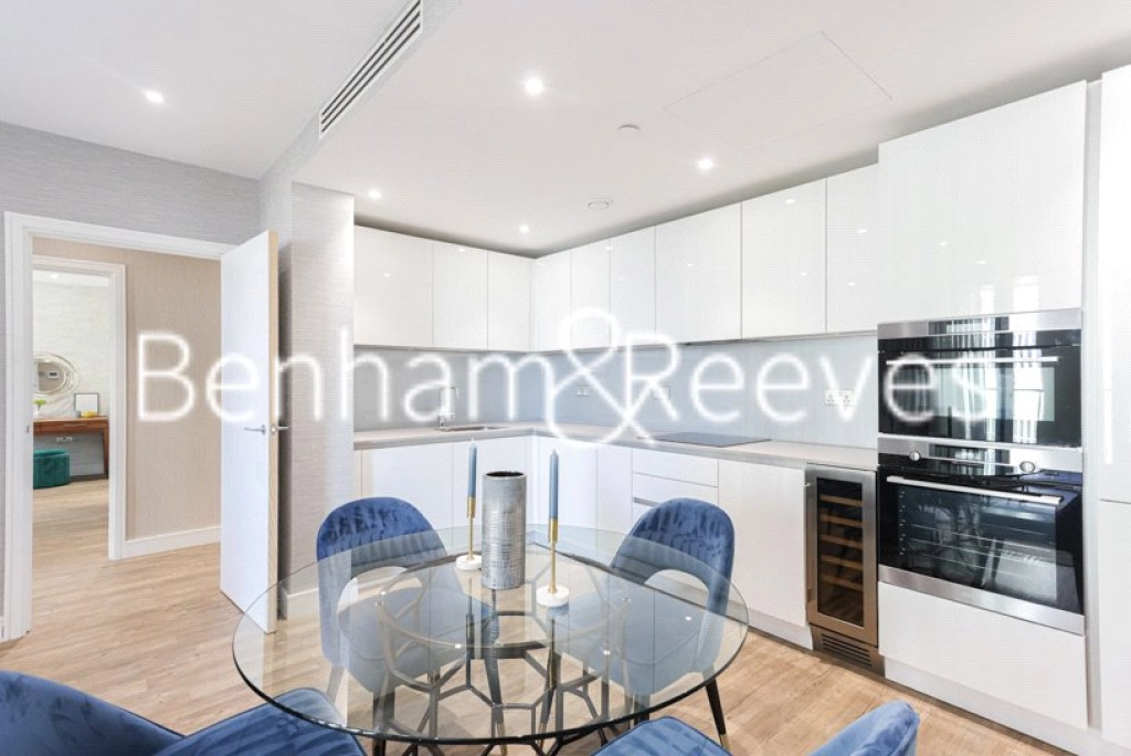 2 bedrooms apartments/flats for sale in Wandsworth Road, London - SW8 view 3