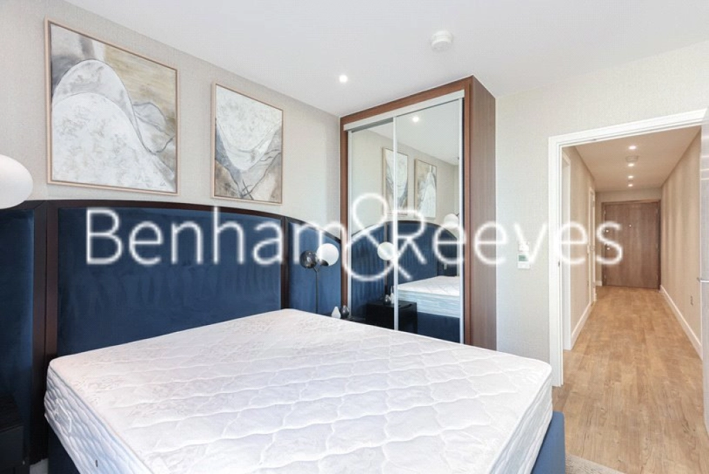 2 bedrooms apartments/flats for sale in Wandsworth Road, London - SW8 view 8