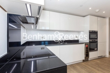 Wandsworth Road, London - SW8 view 5