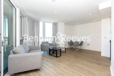 Wandsworth Road, London - SW8 view 1