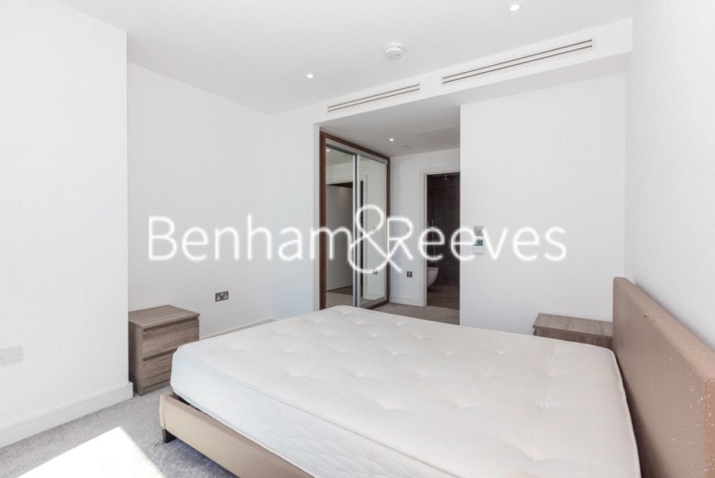 2 bedrooms apartments/flats for sale in Wandsworth Road, London - SW8 view 6