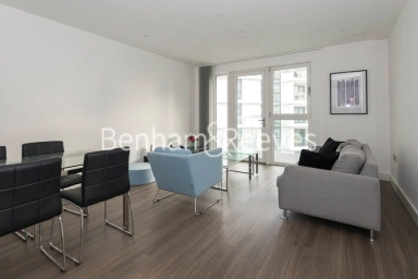 Wandsworth Road, London - SW8 view 4
