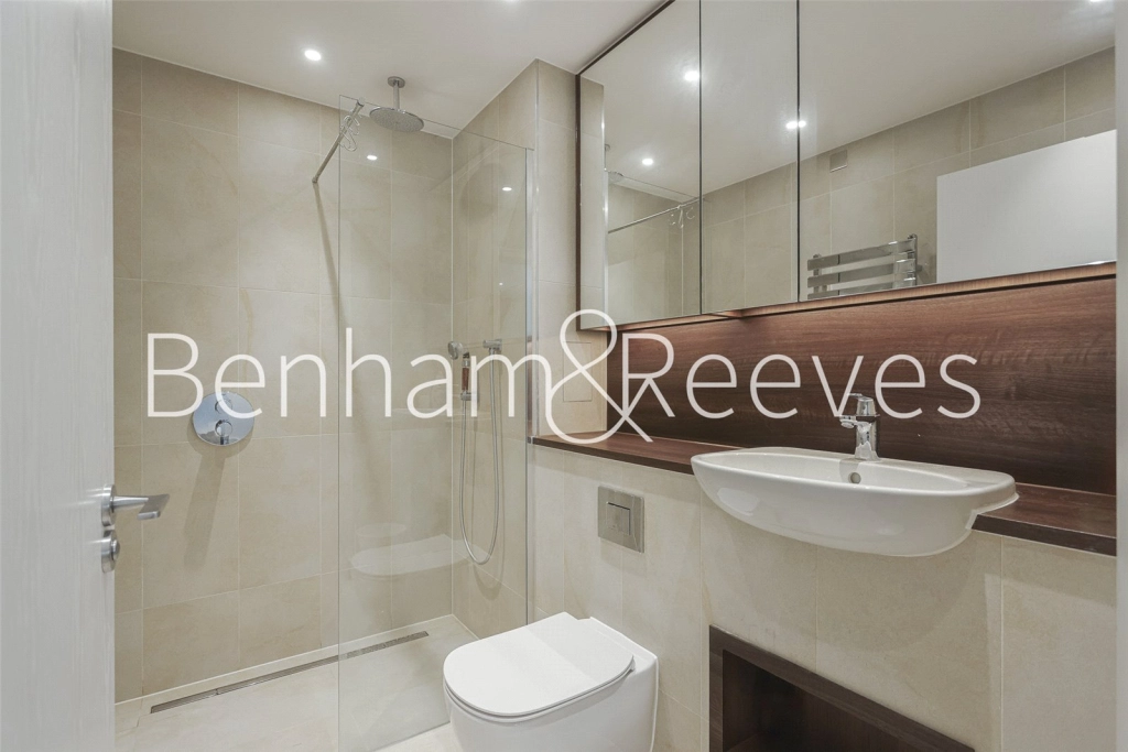 2 bedrooms apartments/flats for sale in Wandsworth Road, London - SW8 view 8