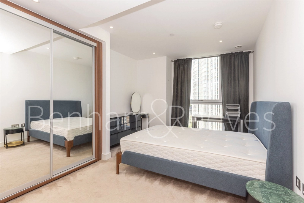 2 bedrooms apartments/flats for sale in Wandsworth Road, London - SW8 view 6