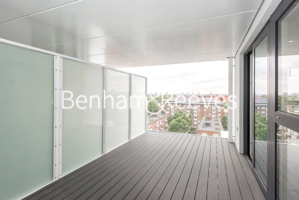 2 bedrooms apartments/flats for sale in Wandsworth Road, London - SW8 view 7