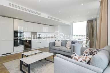 Wandsworth Road, London - SW8 view 1