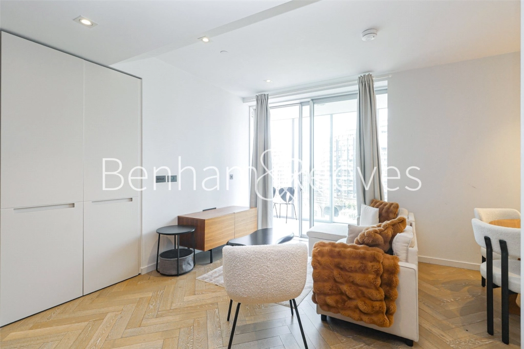 1 bedroom apartments/flats for sale in Circus Road West, London - SW11 view 2