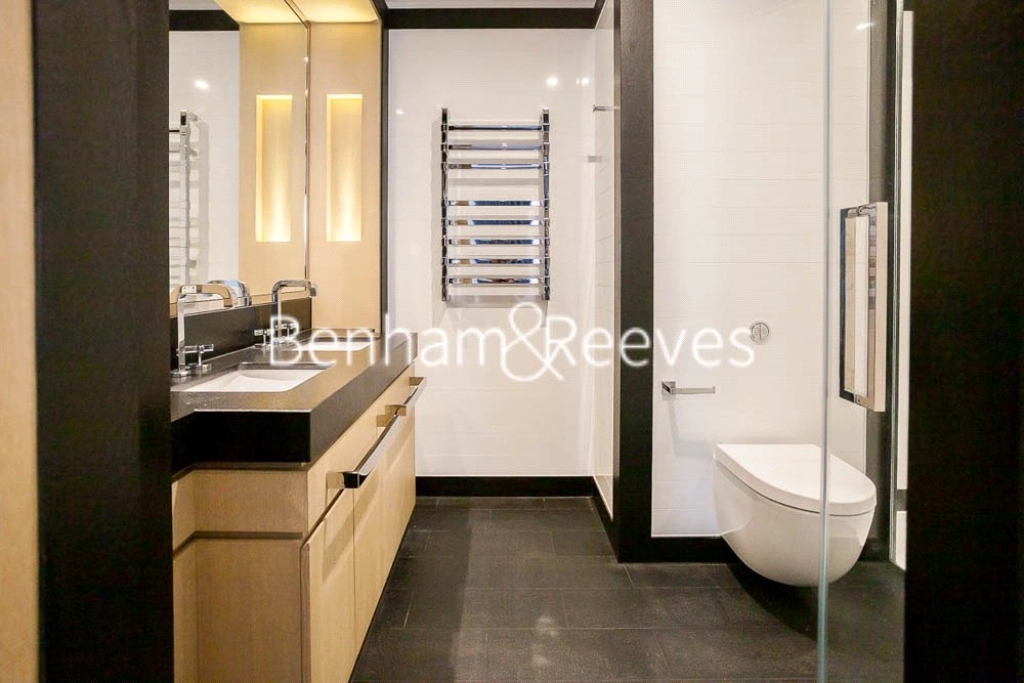 2 bedrooms apartments/flats for sale in Viaduct Gardens, London - SW11 view 8