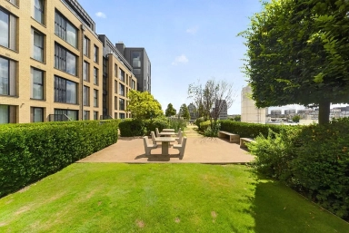 Central Avenue, Imperial Wharf - SW6 view 22