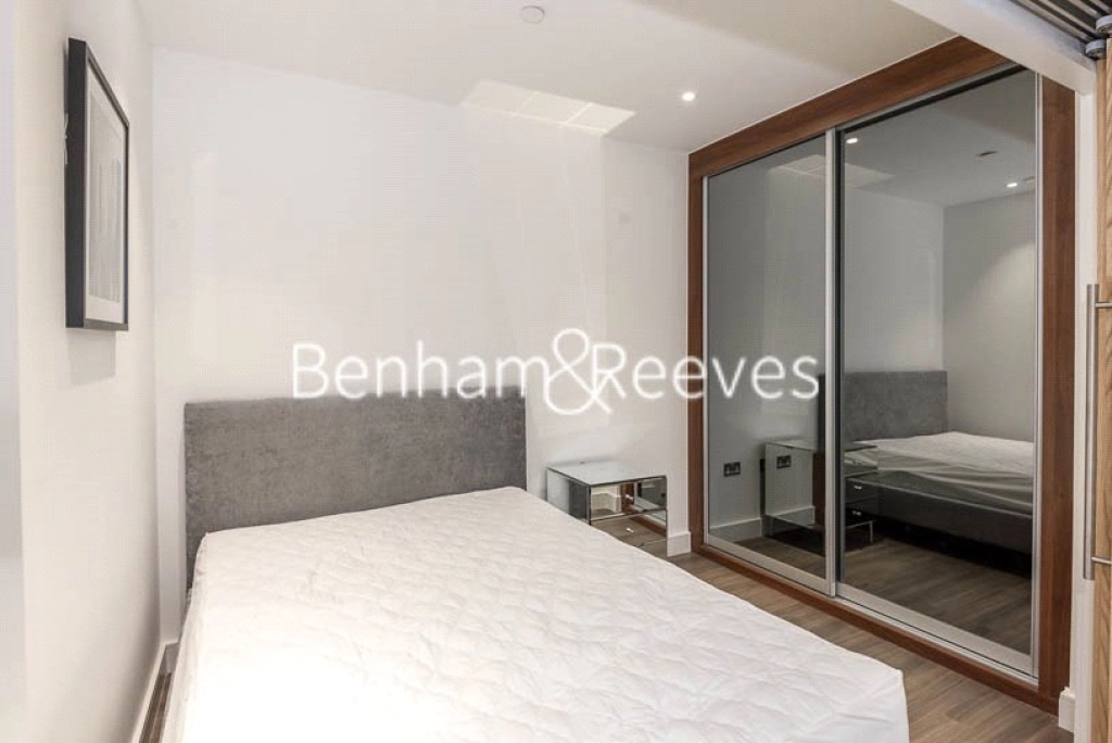 1 bedroom apartments/flats for sale in Wandsworth Road, London - SW8 view 5