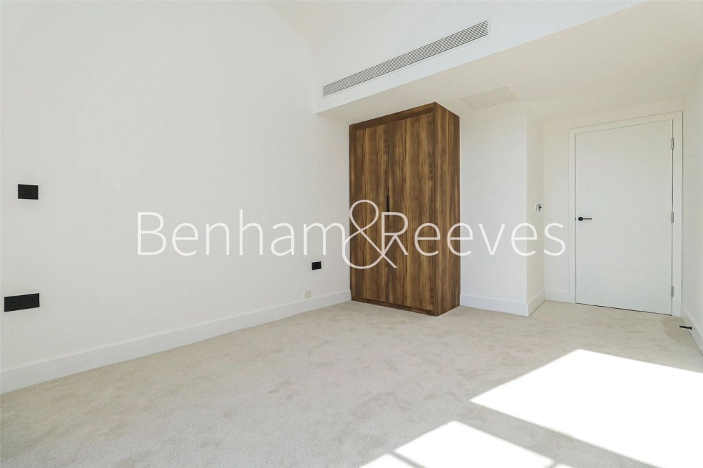 3 bedrooms apartments/flats for sale in Graphite Square, London - SE11 view 7