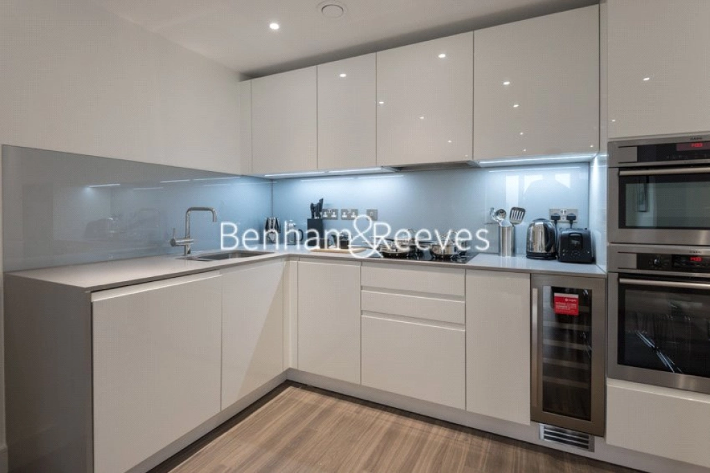 2 bedrooms apartments/flats for sale in Wandsworth Road, London - SW8 view 3