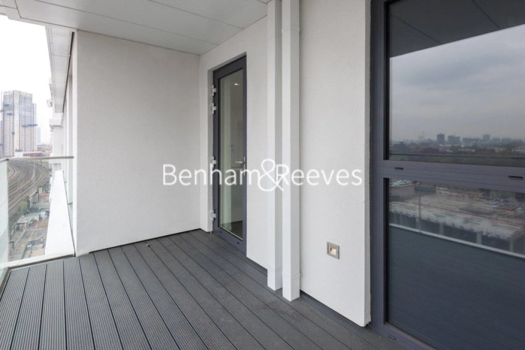 2 bedrooms apartments/flats for sale in Wandsworth Road, London - SW8 view 11