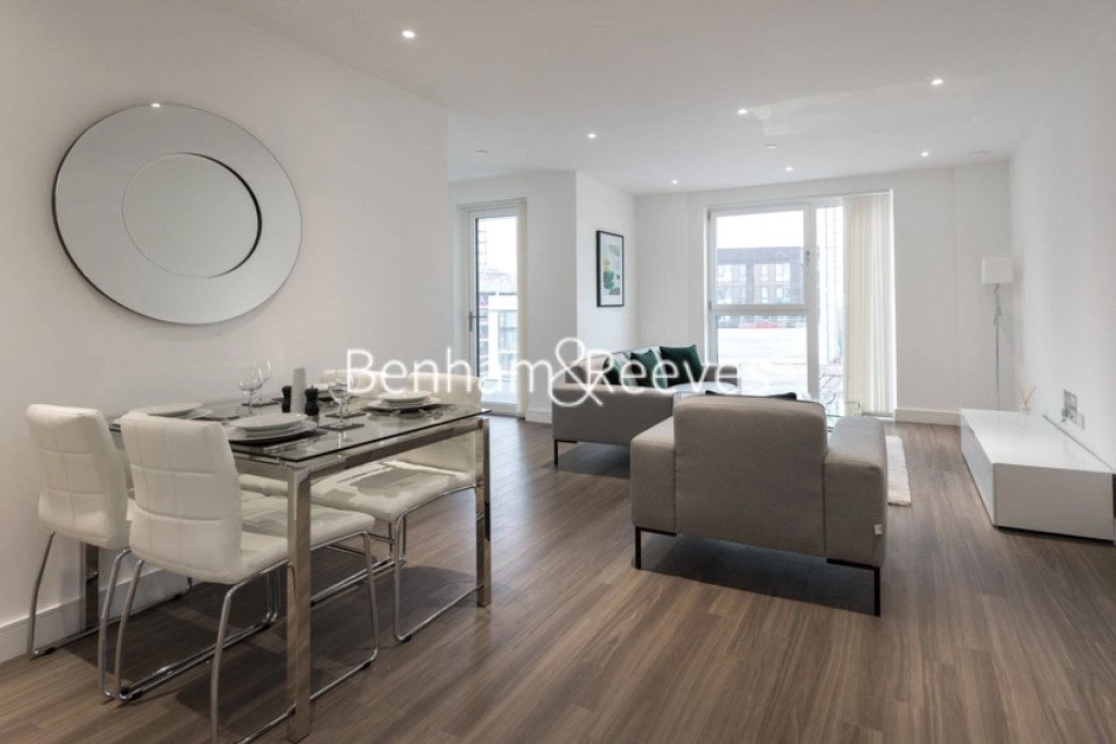 2 bedrooms apartments/flats for sale in Wandsworth Road, London - SW8 view 5