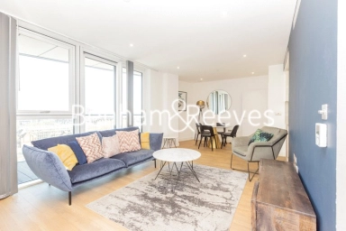 Wandsworth Road, London - SW8 view 1